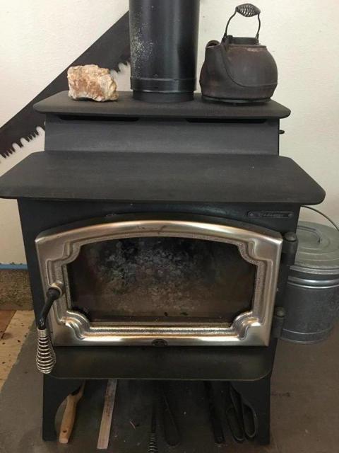 5051 Arctic Lane, Somerset CA: https://media.crmls.org/mediaz/afa331b3-aed5-473c-9298-0fb7994b6c25.jpg