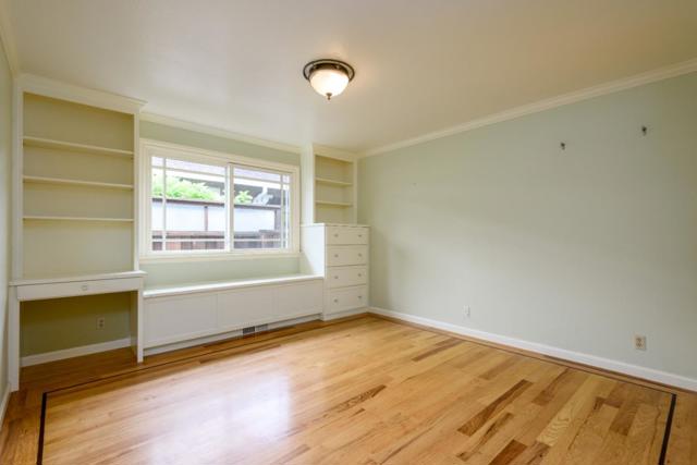 607 Alsace Lorraine Ave, Half Moon Bay CA: https://media.crmls.org/mediaz/afa35e60-0b32-4ab1-bfee-b1f542819d4d.jpg