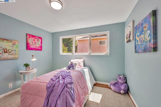 32072 Chicoine Ave, Hayward CA: https://media.crmls.org/mediaz/afa36e6b-c43b-459d-abe8-b3ce04eebbe3.jpg