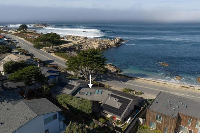 1209 Ocean View Boulevard, Pacific Grove CA: https://media.crmls.org/mediaz/afa40fcf-7fd9-433f-a838-aeef681ff3de.jpg