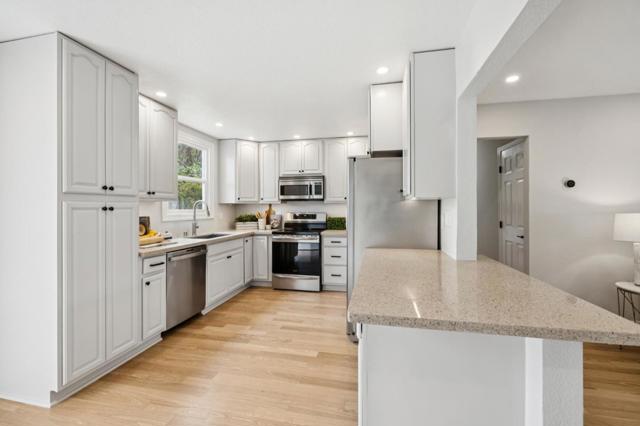 207 Nelson Avenue, Pacifica CA: https://media.crmls.org/mediaz/afa5348b-a1e3-45ad-8287-c5a6a9457a8b.jpg