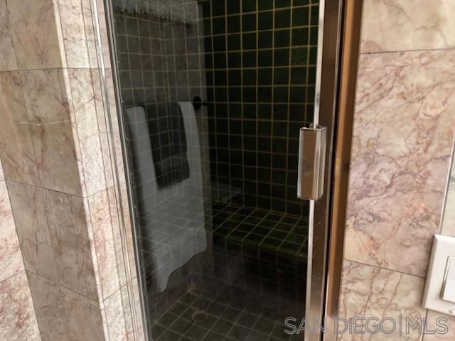 5756 La Jolla Corona Dr, La Jolla CA: https://media.crmls.org/mediaz/afa5daf8-5660-48ec-832b-784c05d64e64.jpg