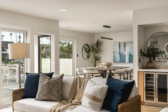 Detail Gallery Image 8 of 21 For 2851 Seahorse Ave, Ventura,  CA 93001 - 4 Beds | 3 Baths