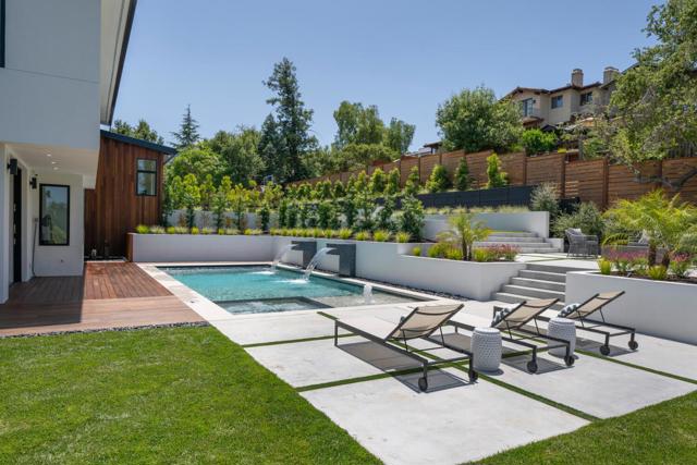 3964 Jefferson Avenue, Redwood City CA: https://media.crmls.org/mediaz/afa64bb0-ab32-4141-8456-75fc0aaf9b29.jpg