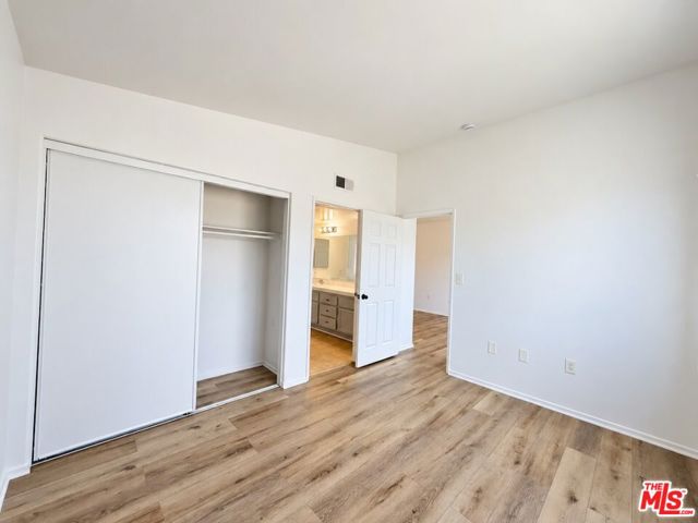 6545 Fulton Avenue, 205 photo 7