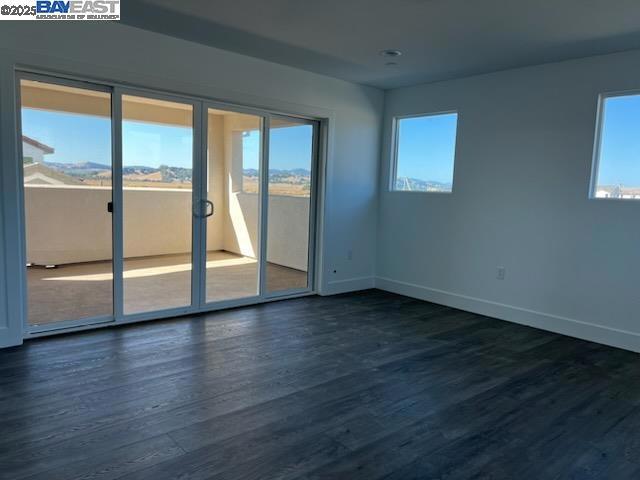 354 Sagebrush Drive, Napa CA: https://media.crmls.org/mediaz/afa74116-268e-4e65-be1f-06716c7f3b3b.jpg