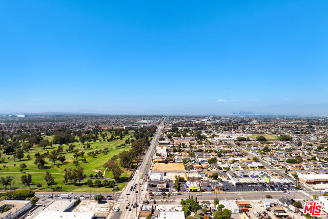 1756 W El Segundo Boulevard, Gardena CA: https://media.crmls.org/mediaz/afa83718-11a6-4410-952e-fa40e4e095fe.jpg