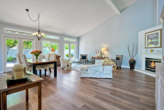 3376 Corsica Way, Oceanside CA: https://media.crmls.org/mediaz/afa984ec-6d0e-4d27-97c9-36680c9cd53e.jpg
