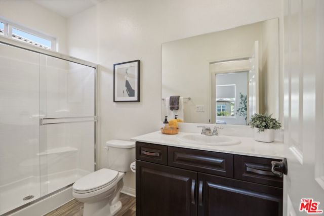19317 Bension Drive, Santa Clarita CA: https://media.crmls.org/mediaz/afa9d0b8-83cb-4359-91b2-9534cd1276b4.jpg