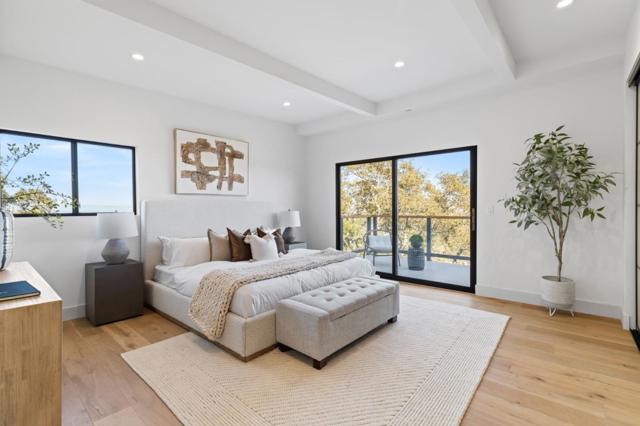 760 Loma Court, Redwood City CA: https://media.crmls.org/mediaz/afaa16bb-aca3-4831-8029-0d6e2adc40a3.jpg