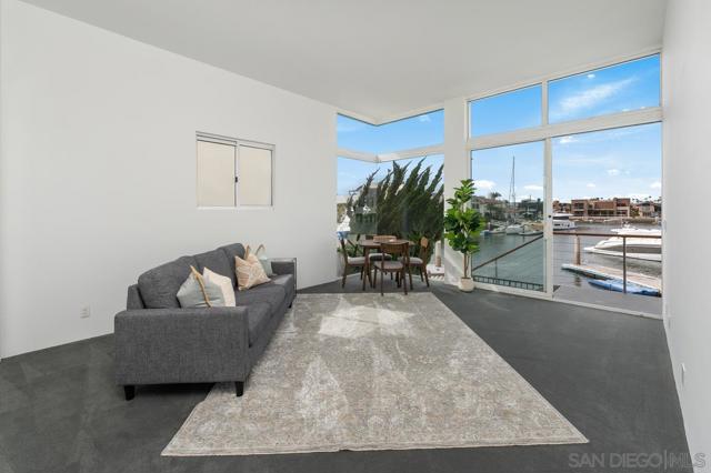 Image 24 of 50 For 25 Green Turtle Rd