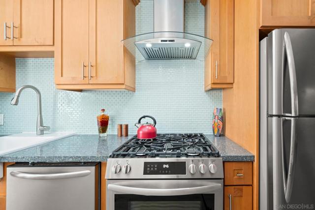 Image 4 of 43 For 5110 Marlborough Dr