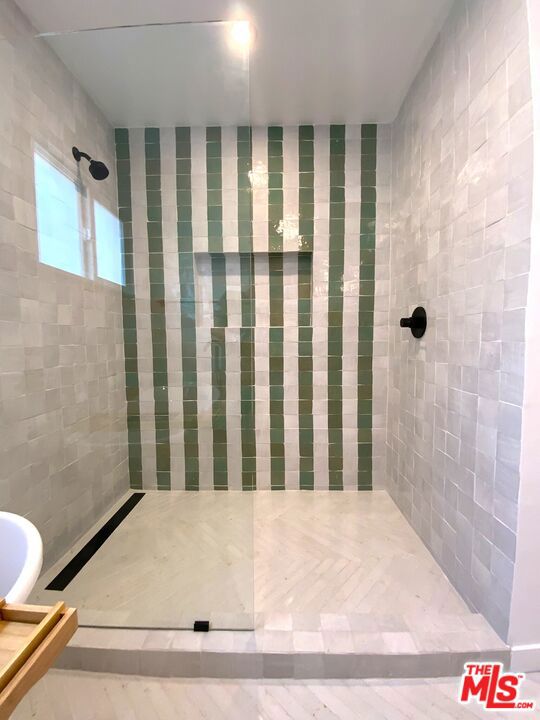 https://media.crmls.org/mediaz/afabe8ed-2c82-4fd7-a3b0-185fec0539b1.jpg?preset=X-Large