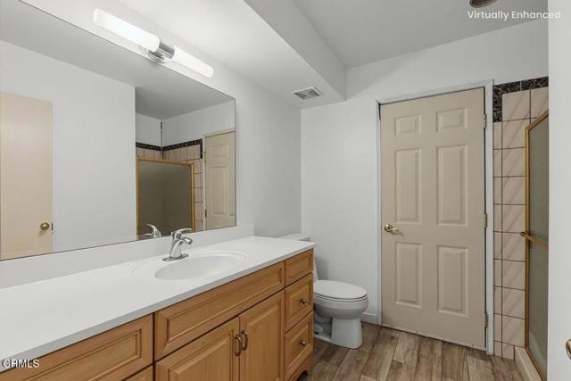 Detail Gallery Image 18 of 44 For 16833 Nearview, Canyon Country,  CA 91387 - 5 Beds | 3 Baths