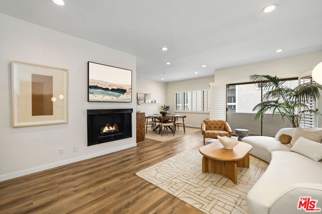 11928 Kiowa Avenue #305