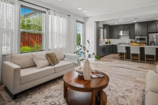 2721 Parkview Way, Marina CA: https://media.crmls.org/mediaz/afad3ca2-d6f4-42c2-93c3-40ff3c8bae73.jpg