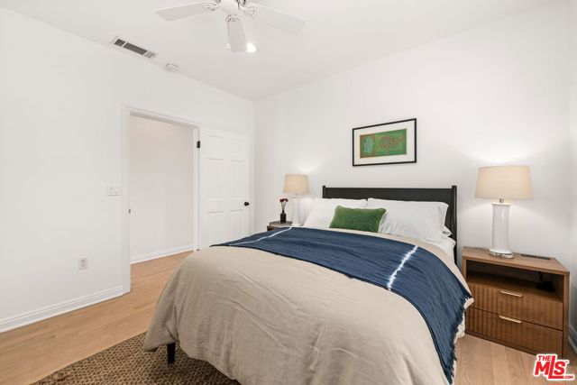 4313 Wilkinson Avenue, Studio City CA: https://media.crmls.org/mediaz/afad4f44-a563-4010-84d0-fbb3aeb36caf.jpg