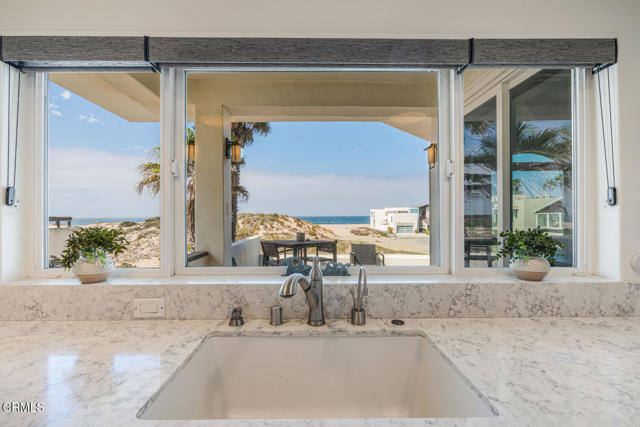 1501 Mandalay Beach Road, Oxnard CA: https://media.crmls.org/mediaz/afaebf73-344e-4a04-b8ce-b3d1cd39bff3.jpg