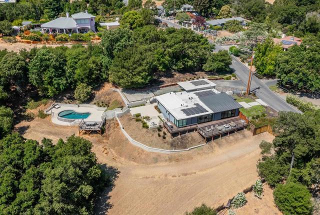 5 Sky Terrace, Danville CA: https://media.crmls.org/mediaz/afaf3092-9a03-440f-9fbb-2d783791e7db.jpg