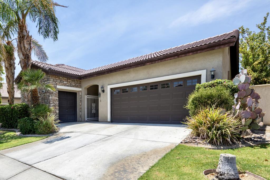 49475 Redford Way