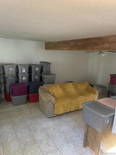 6815 Caminito Mundo, San Diego CA: https://media.crmls.org/mediaz/afb10312-3949-421e-b495-c05933e4834e.jpg