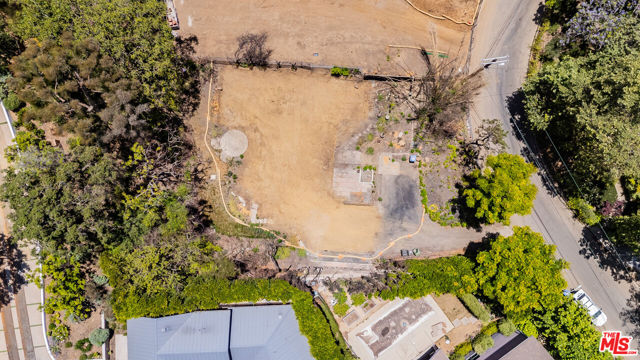1022 Maroney Lane photo 1