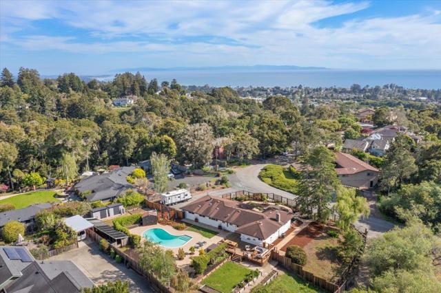 3400 Haas Drive, Aptos CA: https://media.crmls.org/mediaz/afb11f23-fb28-4042-a419-e1fbdef773fb.jpg