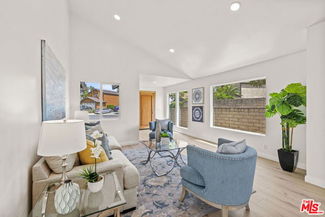 13 Pepper Court, Inglewood CA: https://media.crmls.org/mediaz/afb20650-f1f7-4fbf-a030-88d6847391d6.jpg