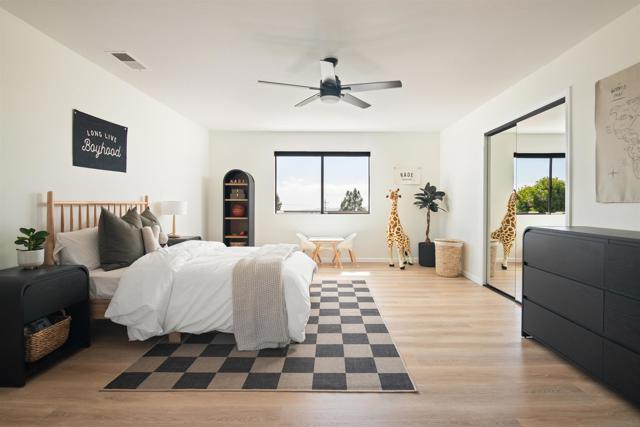 2524 Luciernaga St, Carlsbad CA: https://media.crmls.org/mediaz/afb2599a-4192-43f6-a5f6-92e67534f859.jpg