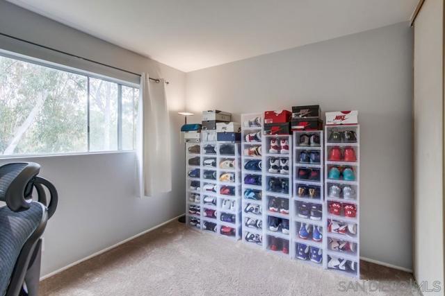 10565 Caminito Basswood, San Diego CA: https://media.crmls.org/mediaz/afb2dadc-d021-4c3c-bf37-a1763a603a3e.jpg