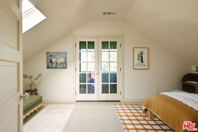 1557 Curran Street photo 36