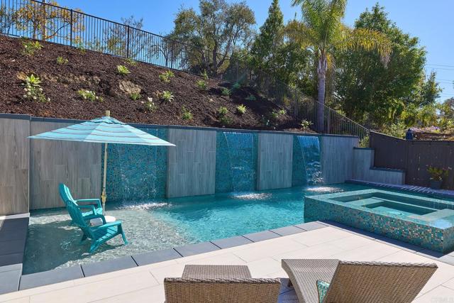 Detail Gallery Image 33 of 42 For 2266 Aventurine Place, Carlsbad,  CA 92009 - 4 Beds | 4 Baths