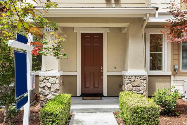6677 S Mariposa Ln, Dublin CA: https://media.crmls.org/mediaz/afb51ef5-71a7-487c-bf38-b40eeef1c563.jpg