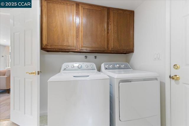 2551 Toltec Cir, San Ramon CA: https://media.crmls.org/mediaz/afb5e7b9-4435-47dd-9be1-707517eaa32c.jpg
