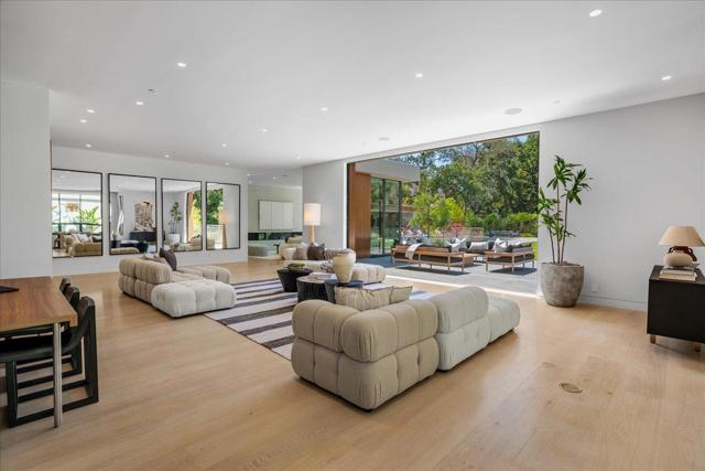 88 Tuscaloosa Avenue, Atherton CA: https://media.crmls.org/mediaz/afb655ef-e660-4312-9b0b-949737b6d782.jpg