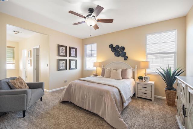 181 Maidenhair St, Pittsburg CA: https://media.crmls.org/mediaz/afb68994-e64c-4322-a8fb-ad5273554839.jpg