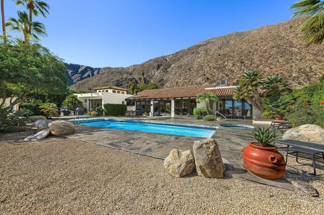 600 S La Mirada Road, Palm Springs CA: https://media.crmls.org/mediaz/afb7633b-d76f-4732-a913-6f19480bb89a.jpg