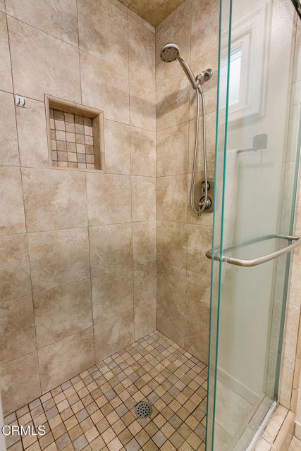 2735 Los Pinos Circle, Camarillo CA: https://media.crmls.org/mediaz/afb7ede7-e1b3-487b-912c-79f18eaa009d.jpg