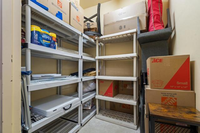 130 E San Fernando Street, San Jose CA: https://media.crmls.org/mediaz/afb9784c-a83e-4d6d-8f27-c0a789af6e86.jpg