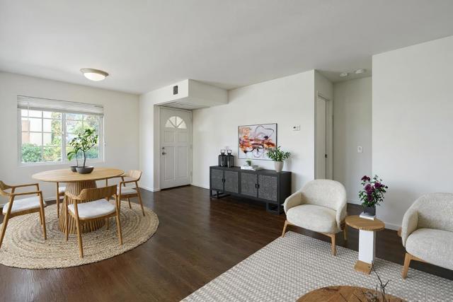 13076 Wimberly Square, San Diego CA: https://media.crmls.org/mediaz/afb98419-15fb-4985-8ee7-2836c0e98f88.jpg