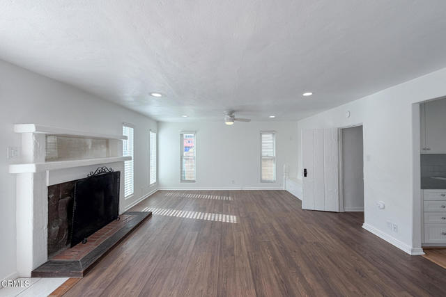 Detail Gallery Image 2 of 35 For 117 Van Nuys Ave, Oxnard,  CA 93035 - 3 Beds | 2 Baths