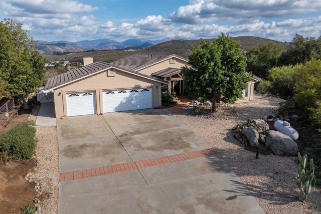 Home for Sale in Ramona