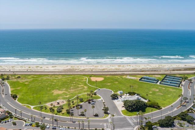 89 Tunapuna Ln, Coronado CA: https://media.crmls.org/mediaz/afbb2ad0-672b-4dea-ac3a-08f769cd47da.jpg