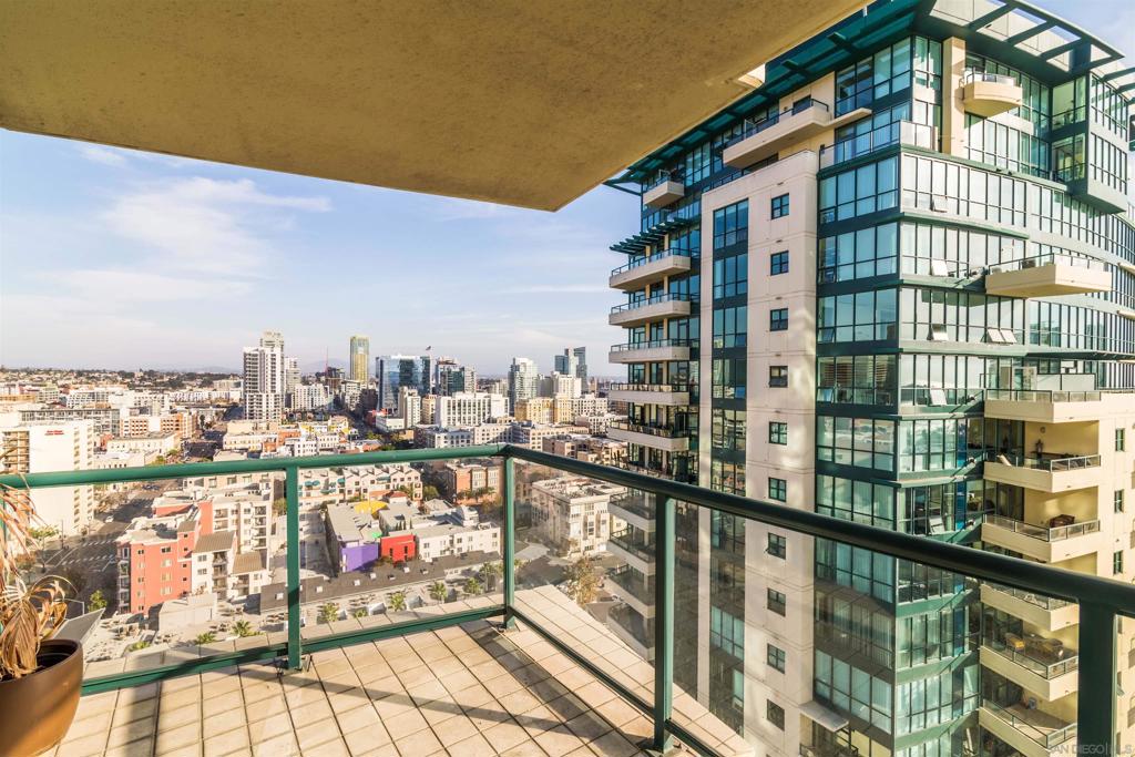 MLS #250035940SD img 17