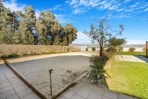34620 Via Josefina, Rancho Mirage CA: https://media.crmls.org/mediaz/afbb3ded-8af9-4b21-83b3-14ae175a5214.jpg