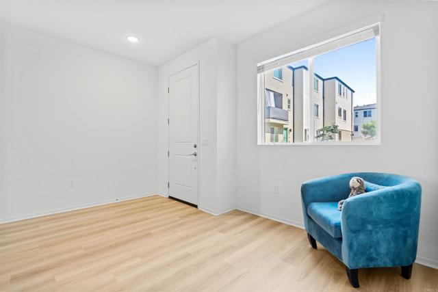 5212 Beachfront, San Diego CA: https://media.crmls.org/mediaz/afbb8042-ee98-410f-830c-5c59dd5b0c06.jpg
