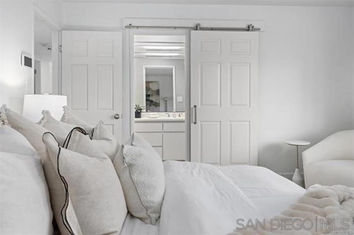 445 Avenida Primavera - photo 15