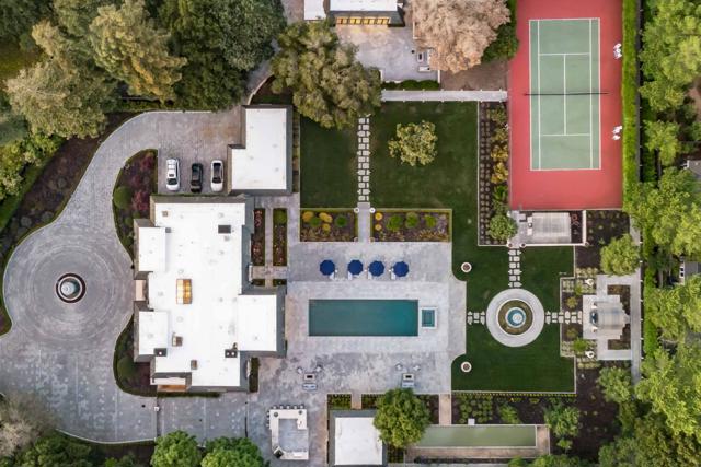 176 Encinal Avenue, Atherton CA: https://media.crmls.org/mediaz/afbcaf78-ade1-4b34-8bac-e9f89887dd65.jpg