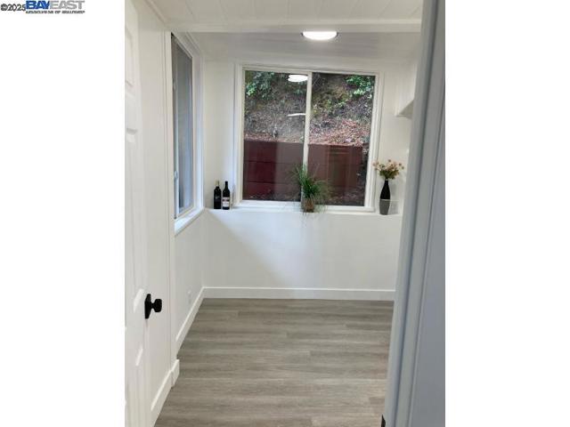 21401 Santa Clara Ave, Monte Rio CA: https://media.crmls.org/mediaz/afbdb8f2-2918-466a-b924-a08e99c68abd.jpg