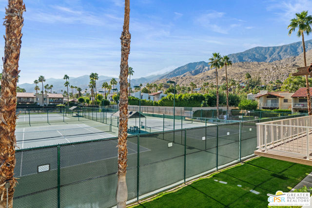 2180 S Palm Canyon Drive, Palm Springs CA: https://media.crmls.org/mediaz/afbe8725-e150-4ff2-b6c1-d58e0510a41d.jpg
